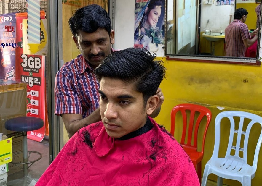 Tukang Gunting Rambut